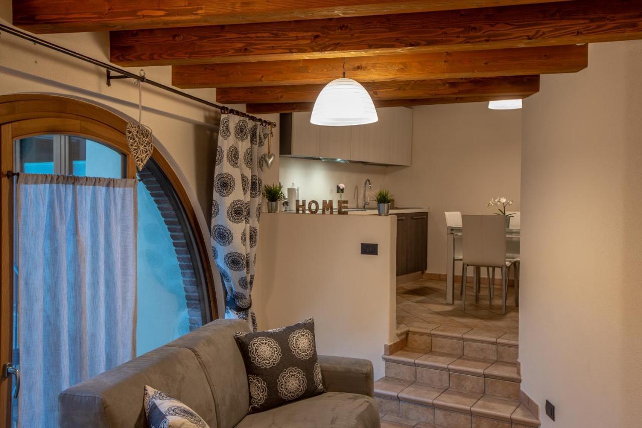 Les Greniers Appartements Aosta Exterior foto