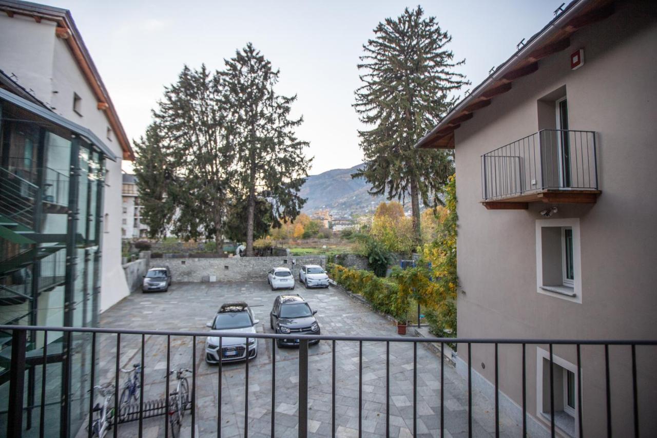 Les Greniers Appartements Aosta Exterior foto