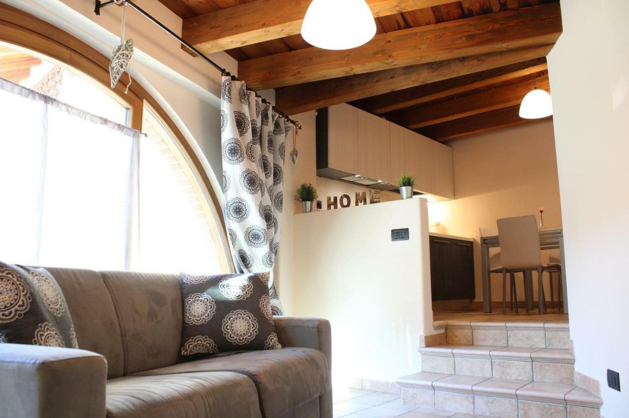 Les Greniers Appartements Aosta Exterior foto