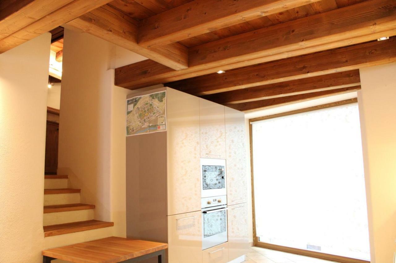 Les Greniers Appartements Aosta Exterior foto