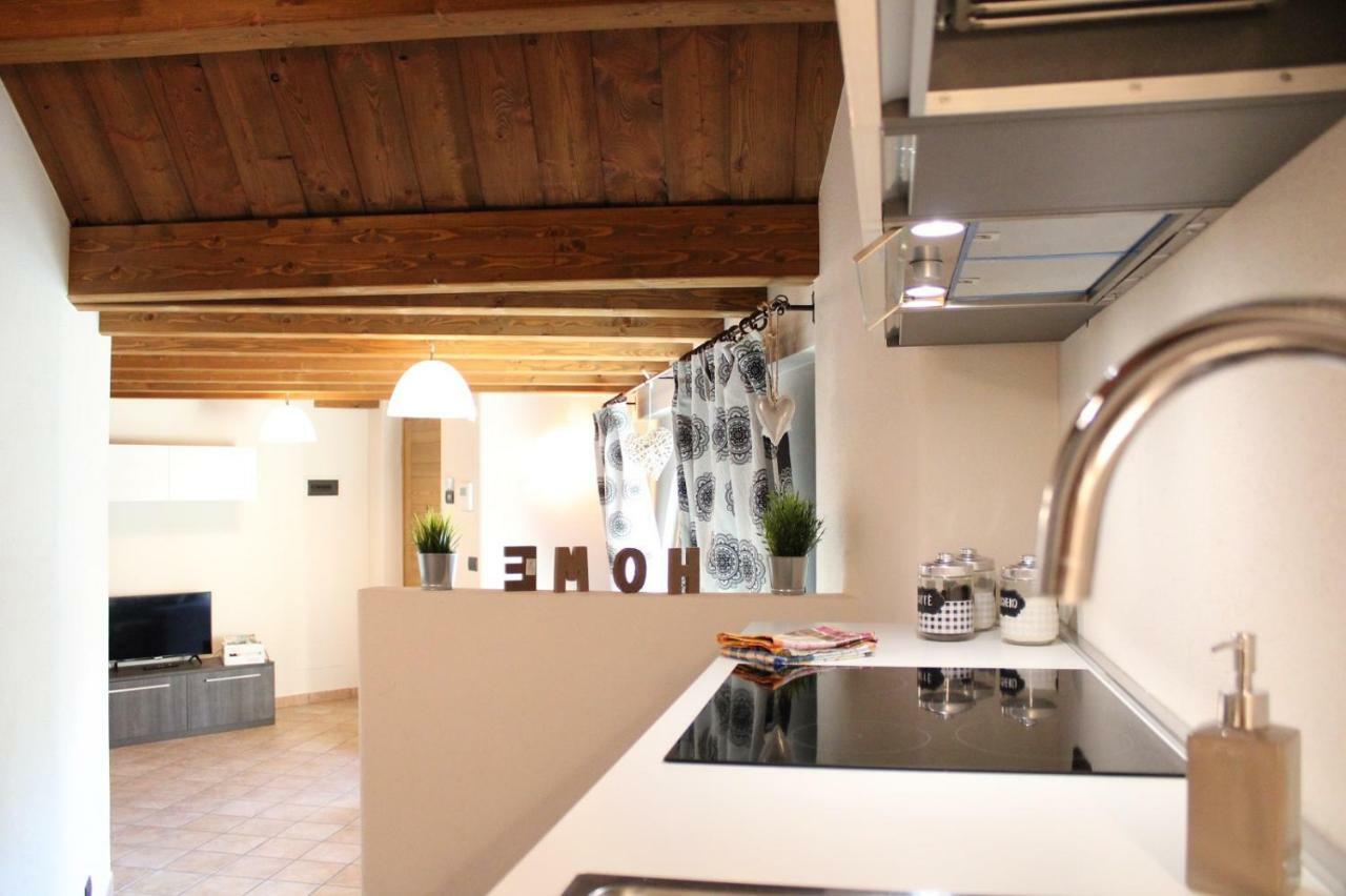 Les Greniers Appartements Aosta Exterior foto